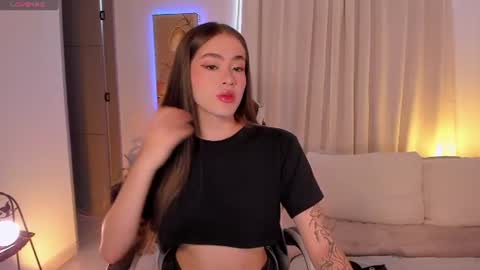 Lizzy Colins online show from 06.20.26