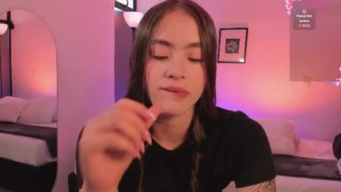 Lizzy Colins online show from 06.21.26