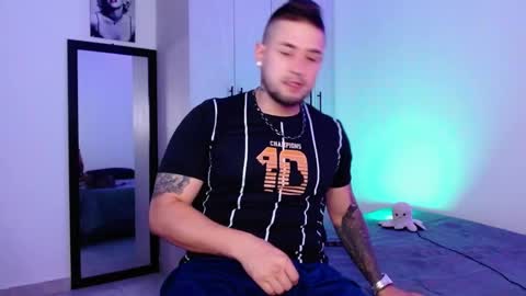 Snapshot of lliamm_2 chatting on 05.28.26 lliamm 2 online show from 05.28.26