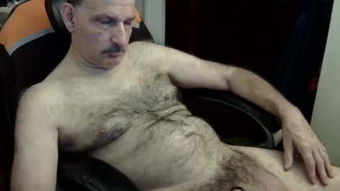 loades182025 online show from 10.26.25