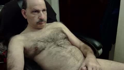 loades182025 online show from 12.21.25