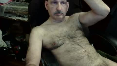 loades182025 online show from 01.18.26