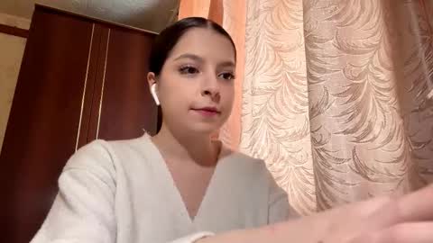 Snapshot of loanmittendorf chatting on 02.09.26 Hello My name is Sandy im new model here and little but shy but curious. online show from 02.09.26