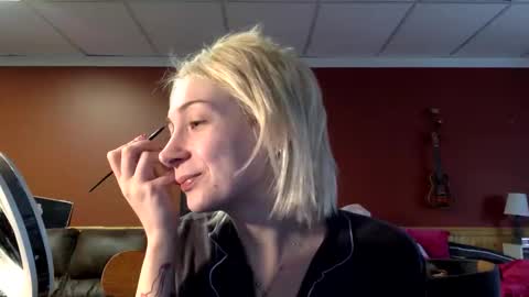 Snapshot of localdivinediva chatting on 01.18.26 Divine Diva online show from 01.18.26