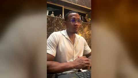 Snapshot of logan_varela chatting on 07.22.26 logan_varela online show from 07.22.26