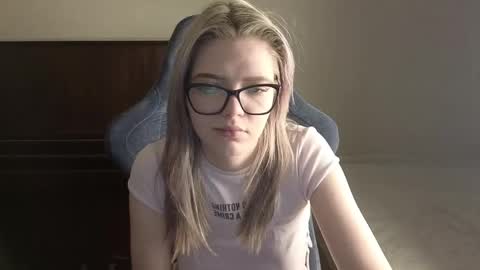 Snapshot of logandrive chatting on 03.26.26 Logan and Katana online show from 03.26.26