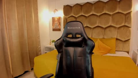 Logan Wolf online show from 04.01.26