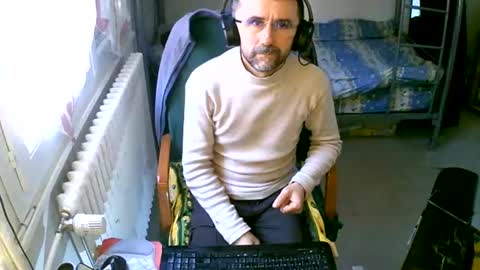 Snapshot of lokoum39 chatting on 12.13.24 lokoum39 online show from 12.13.24