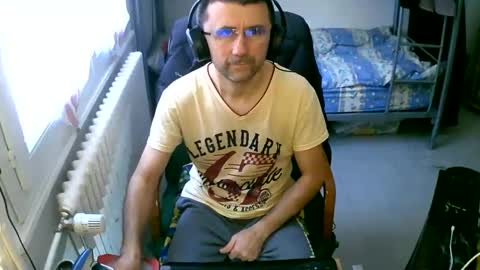 Snapshot of lokoum39 chatting on 12.25.24 lokoum39 online show from 12.25.24