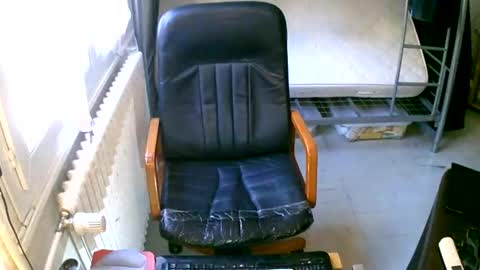 Snapshot of lokoum39 chatting on 01.14.25 lokoum39 online show from 01.14.25