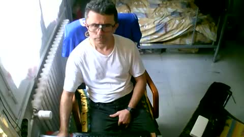 Snapshot of lokoum39 chatting on 09.16.25 lokoum39 online show from 09.16.25