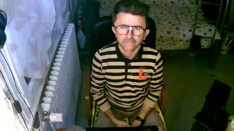 Snapshot of lokoum39 chatting on 11.04.25 lokoum39 online show from 11.04.25