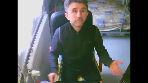 Snapshot of lokoum39 chatting on 12.04.25 lokoum39 online show from 12.04.25