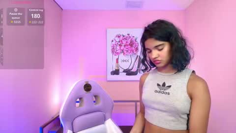 Snapshot of lola__45 chatting on 09.26.25 online show from 09.26.25