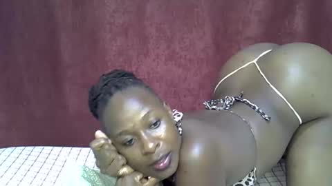 Snapshot of lola_beib chatting on 05.13.26 lola_beib online show from 05.13.26