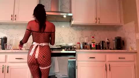 Snapshot of lola_la_lita chatting on 09.22.25 lola_la_lita online show from 09.22.25