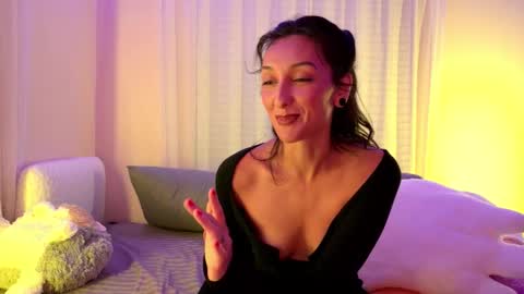 Snapshot of lola_la_lita chatting on 10.16.25 lola_la_lita online show from 10.16.25