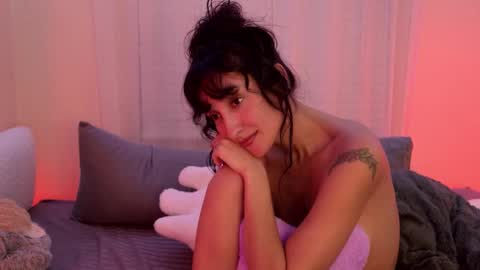 Snapshot of lola_la_lita chatting on 10.20.25 lola_la_lita online show from 10.20.25
