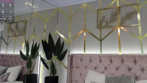 lola_saenz__ online show from 03.14.26