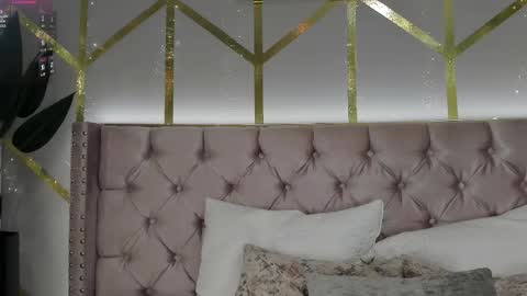 lola_saenz__ online show from 03.18.26