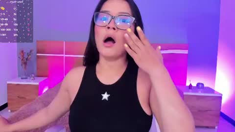 lola_sweeet18 online show from 06.18.26