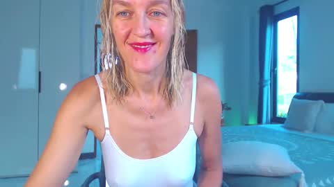 Lola online show from 02.15.26