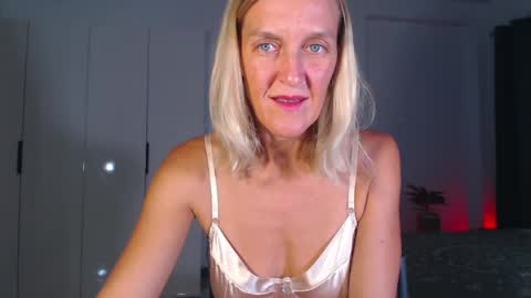 Lola online show from 04.20.26