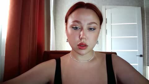 LolaaMint  online show from 02.06.26
