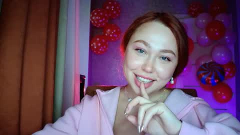 LolaaMint  online show from 02.09.26