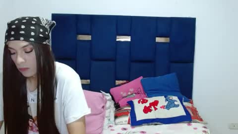 Snapshot of lolabloomx chatting on 06.08.26 lolabloomx online show from 06.08.26