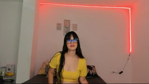 Snapshot of lolacute69 chatting on 08.05.26 Lola help me get to 100 thumbs online show from 08.05.26
