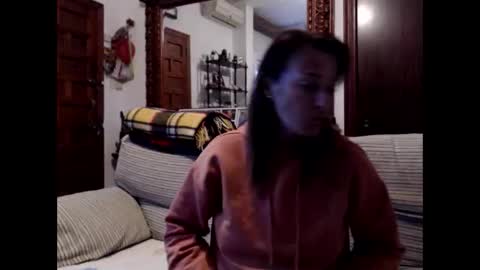 Snapshot of lolahueso chatting on 01.31.25 LOLA HUESO y ERIC online show from 01.31.25