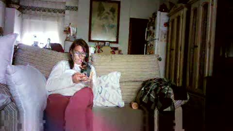 Snapshot of lolahueso chatting on 02.18.25 LOLA HUESO y ERIC online show from 02.18.25