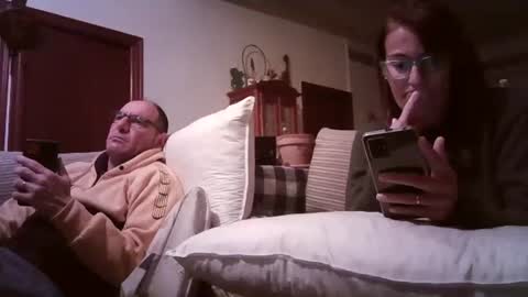 Snapshot of lolahueso chatting on 02.26.25 LOLA HUESO y ERIC online show from 02.26.25