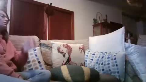 Snapshot of lolahueso chatting on 02.27.25 LOLA HUESO y ERIC online show from 02.27.25