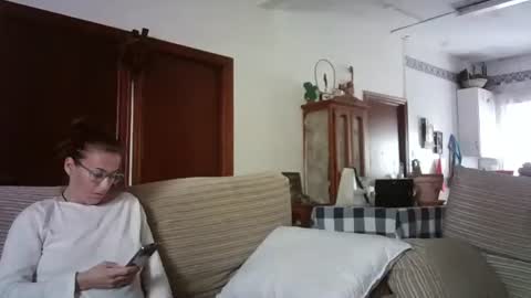 Snapshot of lolahueso chatting on 02.28.25 LOLA HUESO y ERIC online show from 02.28.25