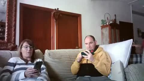 Snapshot of lolahueso chatting on 02.28.25 LOLA HUESO y ERIC online show from 02.28.25