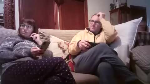 Snapshot of lolahueso chatting on 03.04.25 LOLA HUESO y ERIC online show from 03.04.25