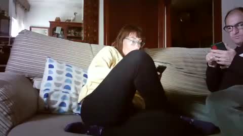 Snapshot of lolahueso chatting on 03.10.25 LOLA HUESO y ERIC online show from 03.10.25
