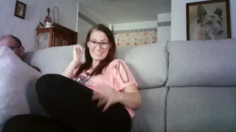 Snapshot of lolahueso chatting on 05.17.26 LOLA HUESO y ERIC online show from 05.17.26