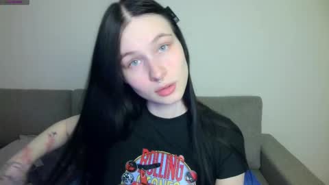 Lola online show from 03.31.26