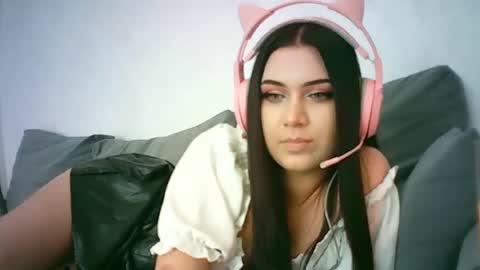 LolaXBunnyx online show from 06.16.26