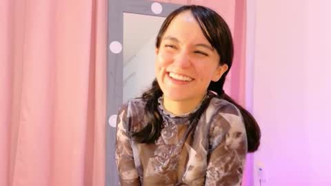 Lola online show from 10.21.25