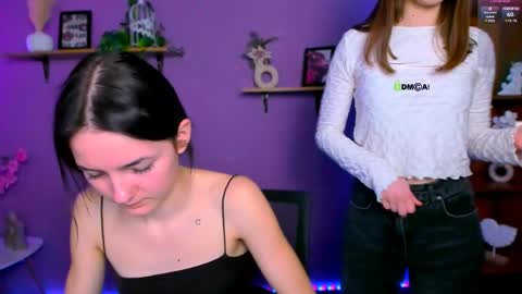 Snapshot of lole_ti chatting on 04.18.26 lole ti online show from 04.18.26