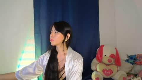      Rya DKhrt       online show from 03.15.26