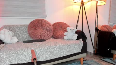 Lolly  online show from 04.04.26