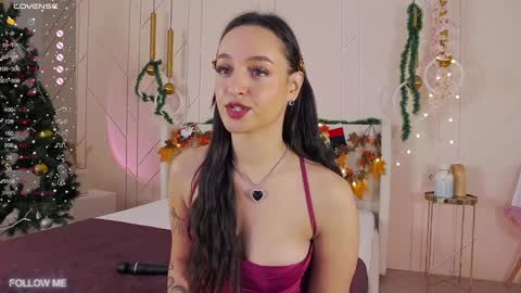 Snapshot of lolly_neal chatting on 12.28.24 Lolly online show from 12.28.24