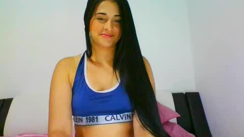 Snapshot of lomaslindosoyyo chatting on 01.24.25 estehfania online show from 01.24.25