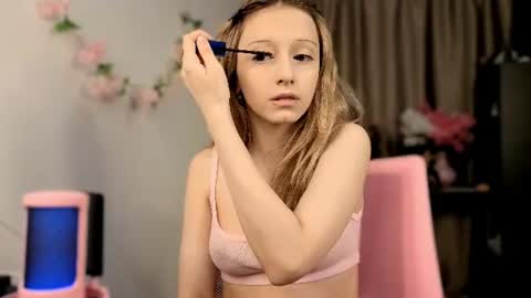 Snapshot of lonadejonge chatting on 06.24.26 Sane online show from 06.24.26