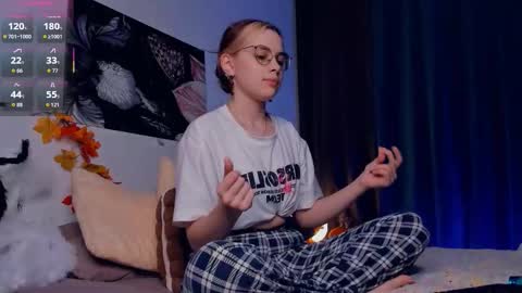 Lona online show from 11.01.25